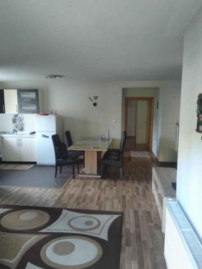 Apartman Royal Apartment Zenica Bagian luar foto