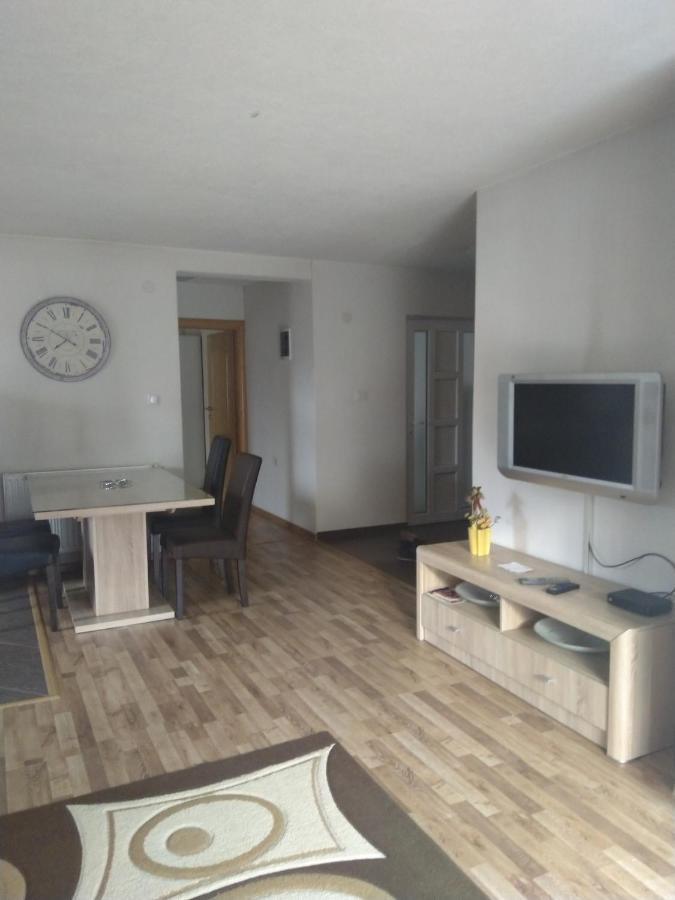 Apartman Royal Apartment Zenica Bagian luar foto
